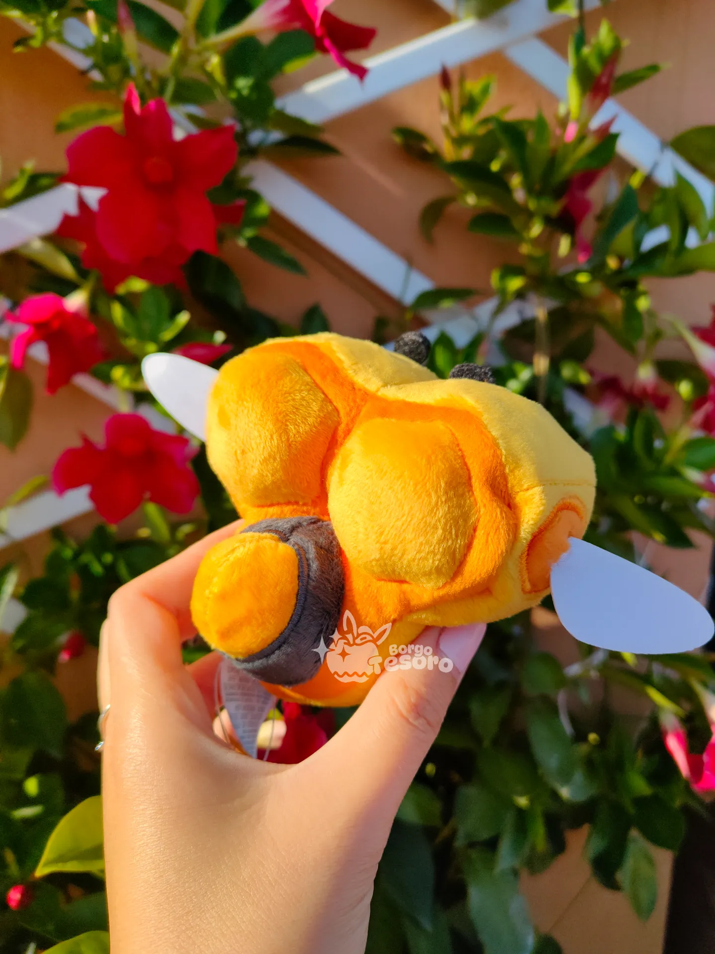 Combee Peluche Pokémon Fit - immagine 4