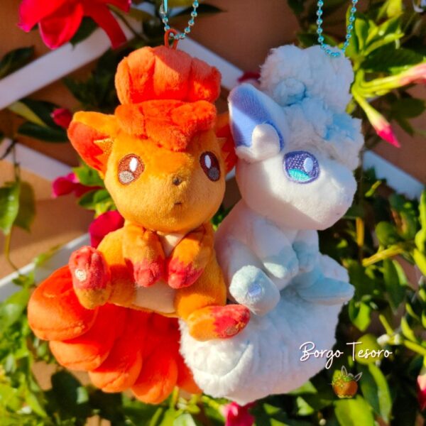Vulpix & Vulpix di Alola - Peluche in Coppia - immagine 2