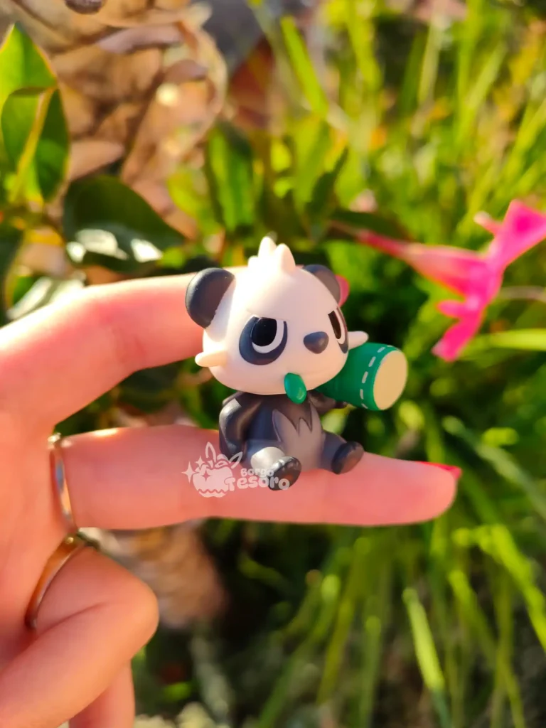 Pancham Pokémon Relaxing Time Figure