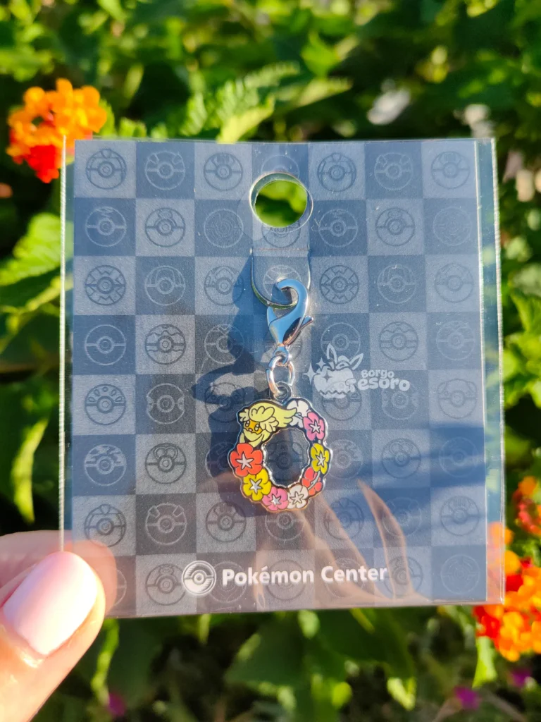 Comfey Pokémon Metal Charm
