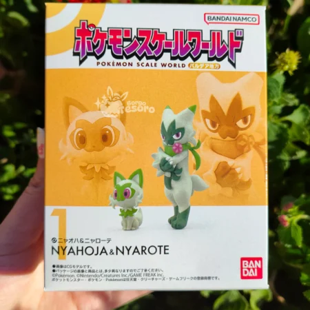 Sprigatito & Floragato Pokémon Scale World Figure