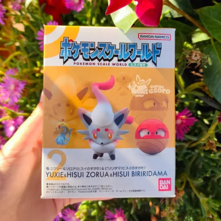 Zorua di Hisui, Uxie & Voltorb di Hisui Pokémon Scale World Figure