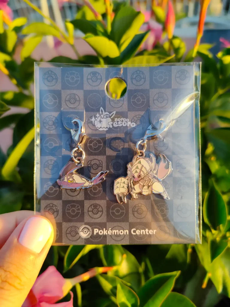 Wimpod & Golisopod Pokémon Metal Charm