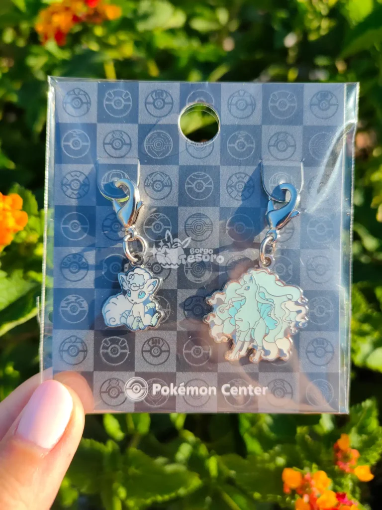 Vulpix & Ninetales di Alola Pokémon Metal Charm