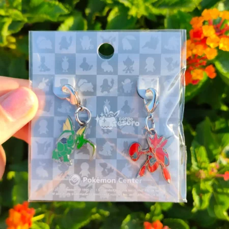 Scyther & Scizor Pokémon Vintage Metal Charm