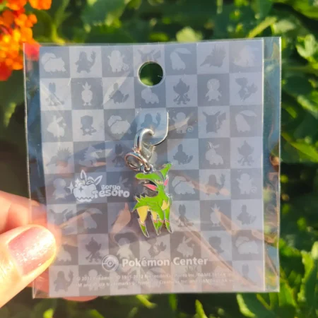 Virizion Pokémon Vintage Metal Charm