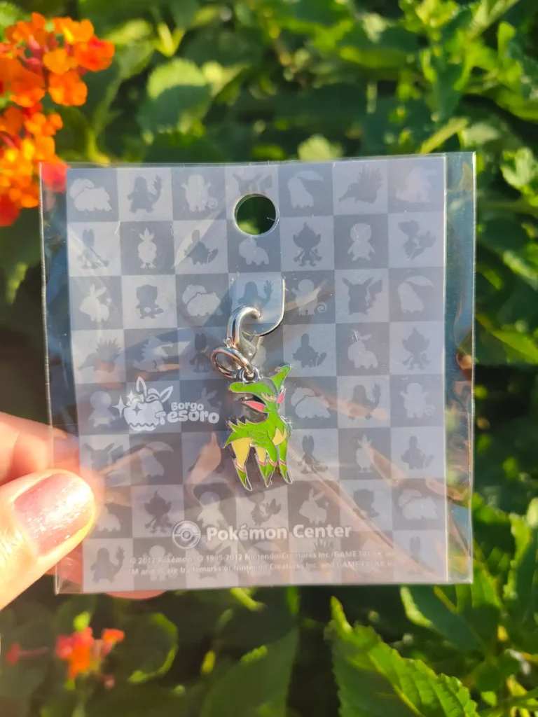 Virizion Pokémon Vintage Metal Charm