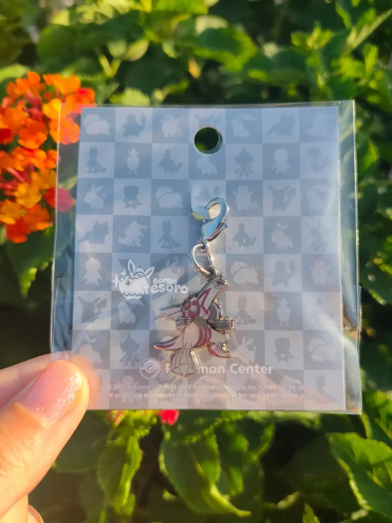 Palkia Pokémon Vintage Metal Charm