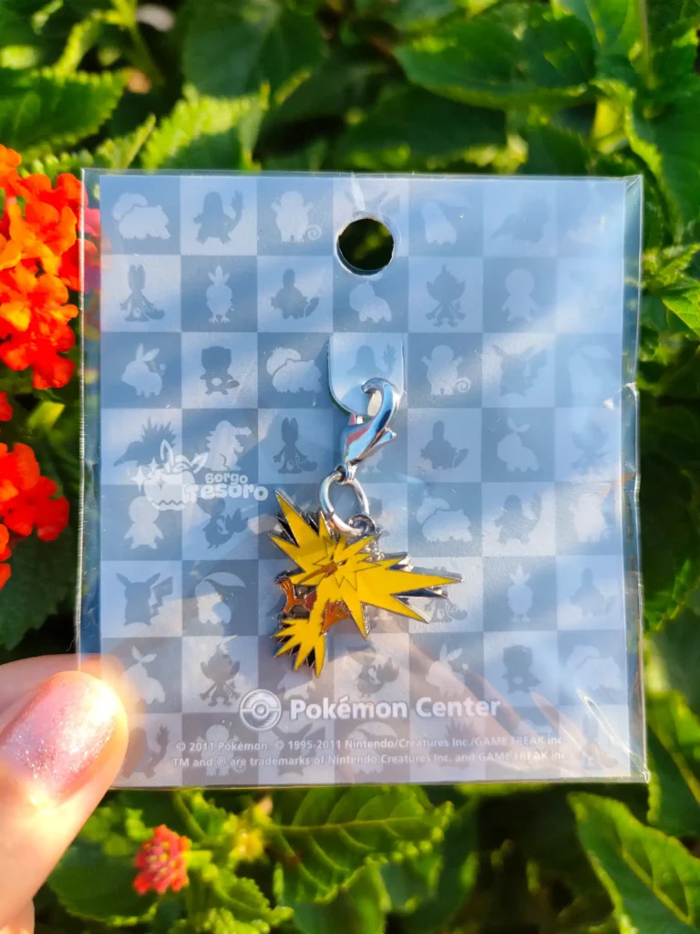 Zapdos Pokémon Vintage Metal Charm