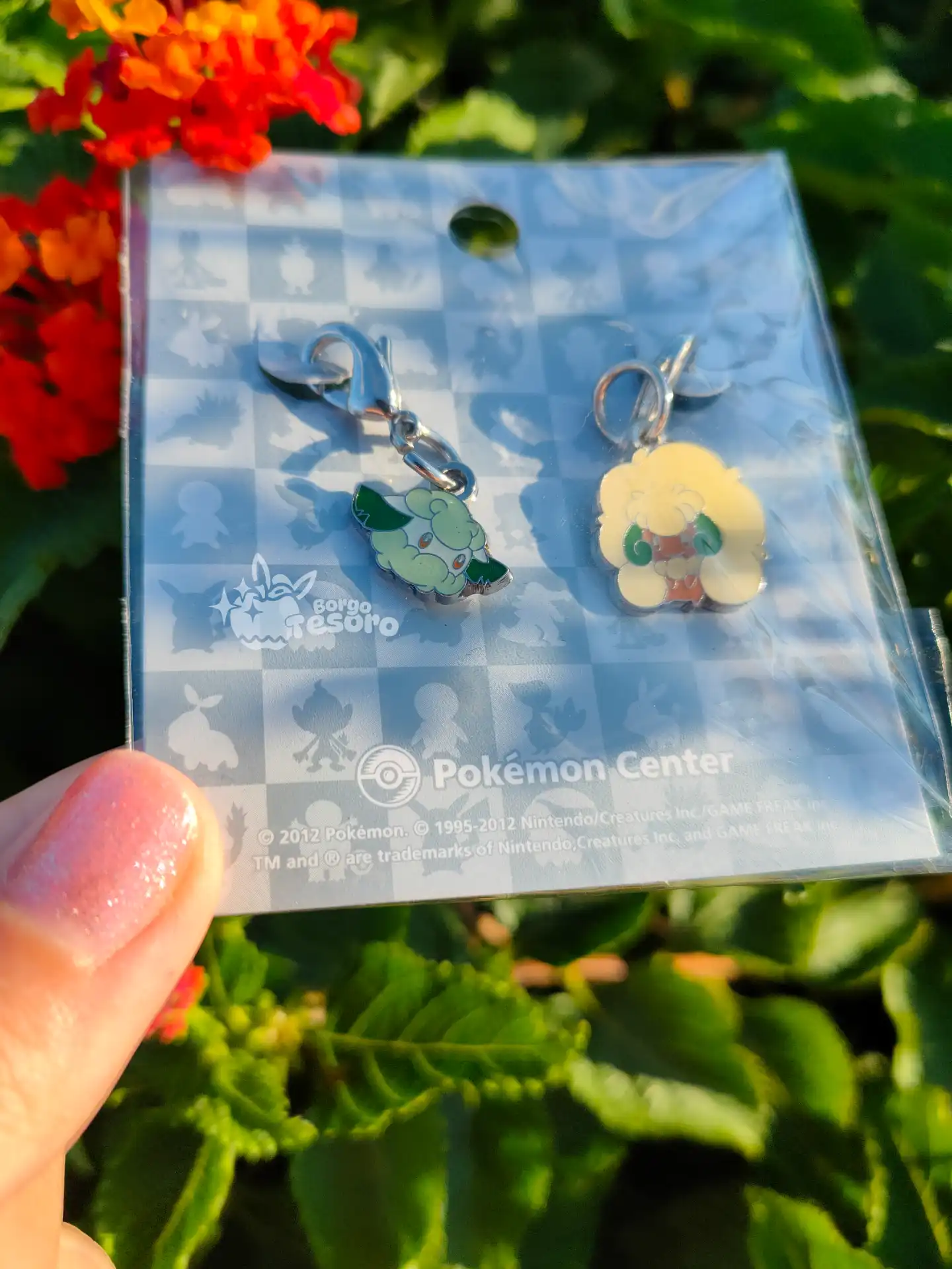 Cottonee & Whimsicott Pokémon Vintage Metal Charm - immagine 2