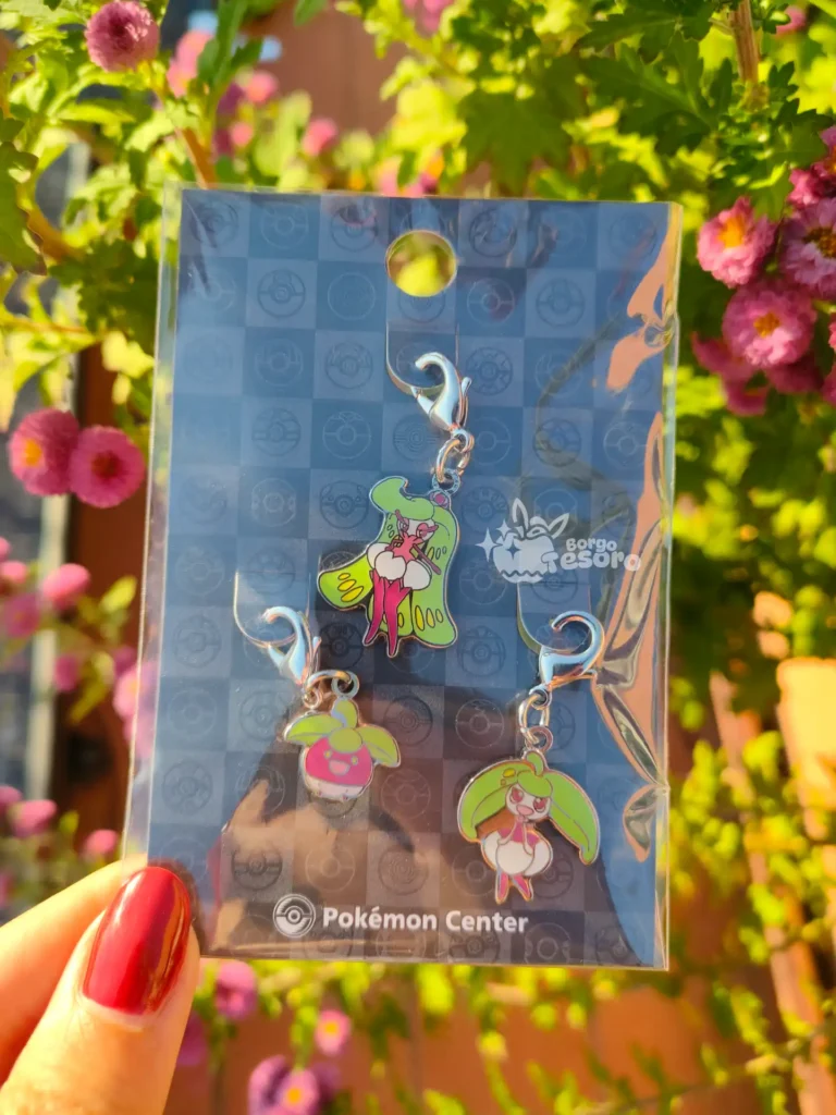 Bounsweet, Steenee & Tsareena Pokémon Metal Charm