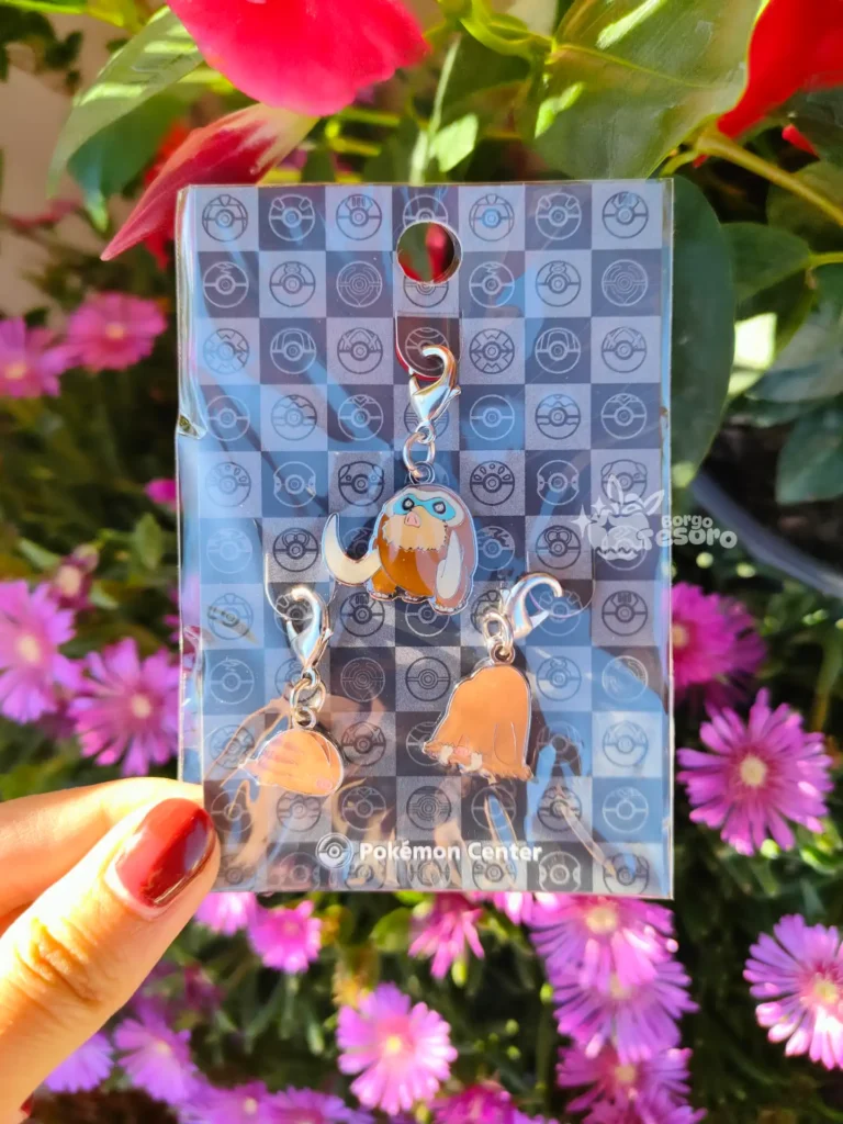 Swinub, Piloswine & Mamoswine Pokémon Metal Charm