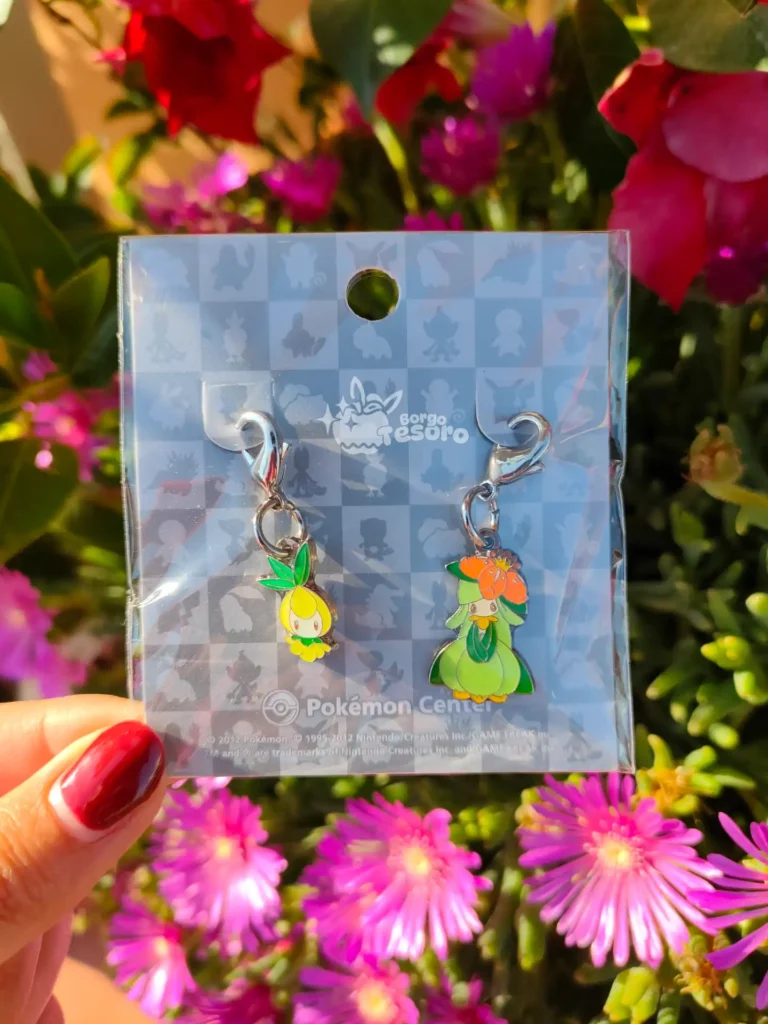 Petilil & Lilligant Pokémon Vintage Metal Charm