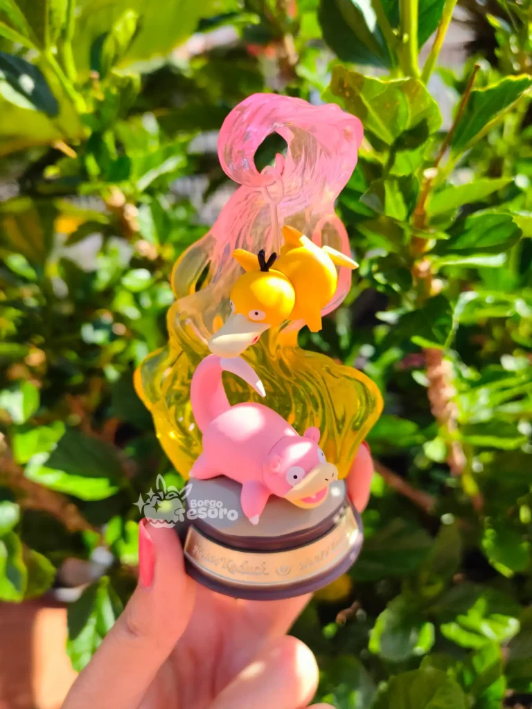 Slowpoke & Psyduck Pokémon Swing Vignette Rement