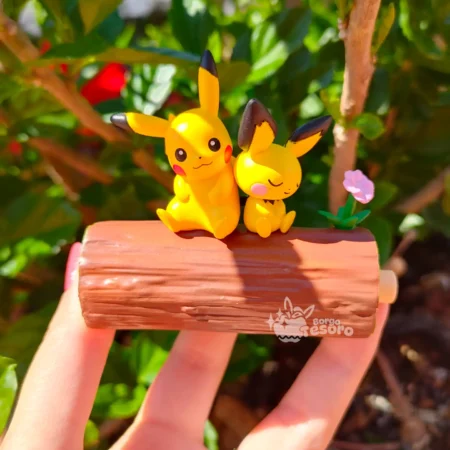 Pichu & Pikachu Pokémon Connecting Tree Rement