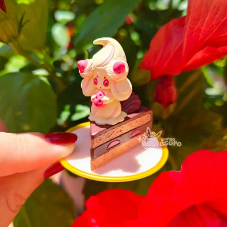 Alcremie Pokémon Yummy Figure