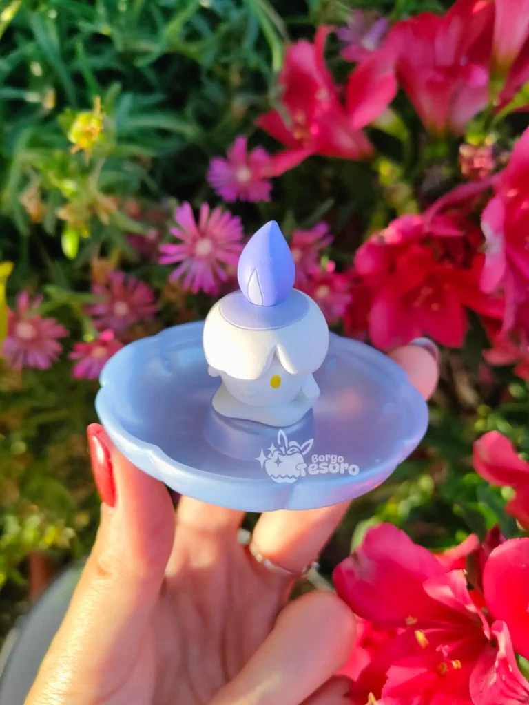 Litwick Pokémon Accessory Case Figure