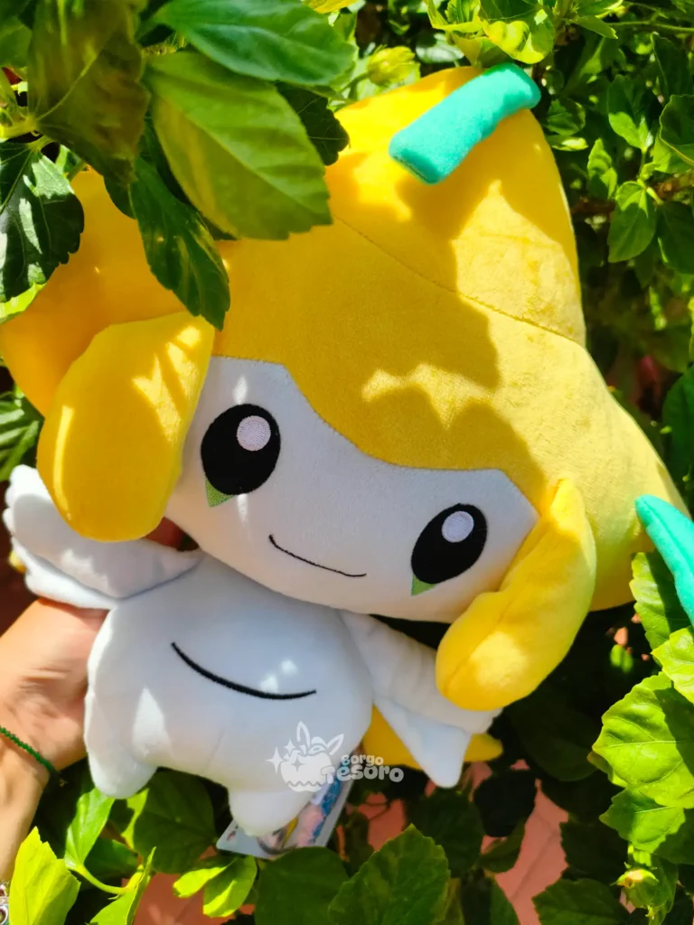 Jirachi Pokémon Life Size Peluche
