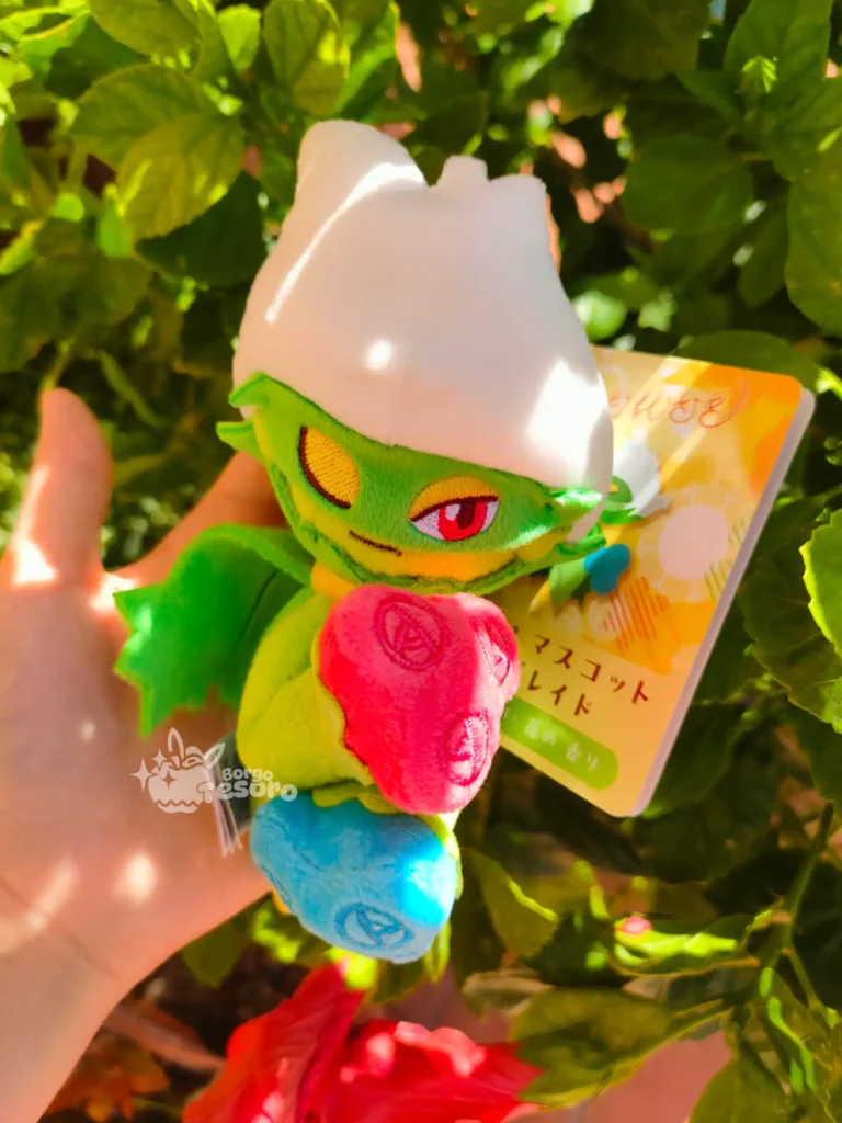 Roserade Pokémon Full Bloom Peluche Keychain