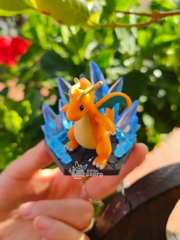 Dragonite Pokémon Attack Pose Figure